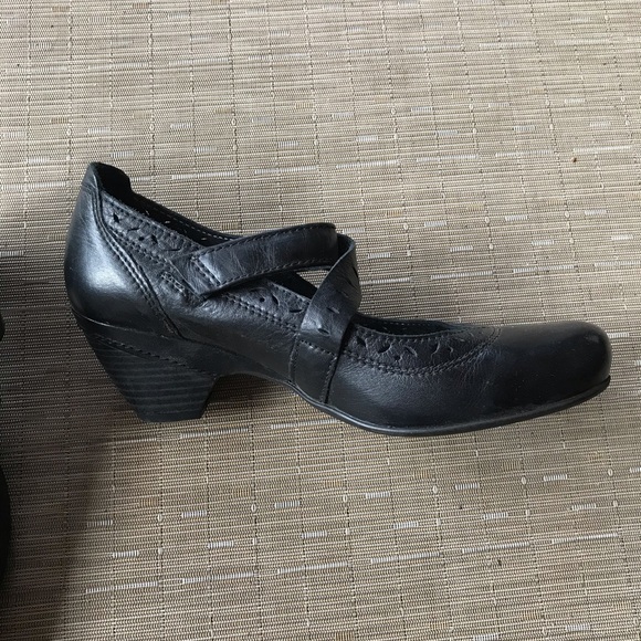 Taos Mary Jane pump Portugal NWOT - Picture 2 of 5